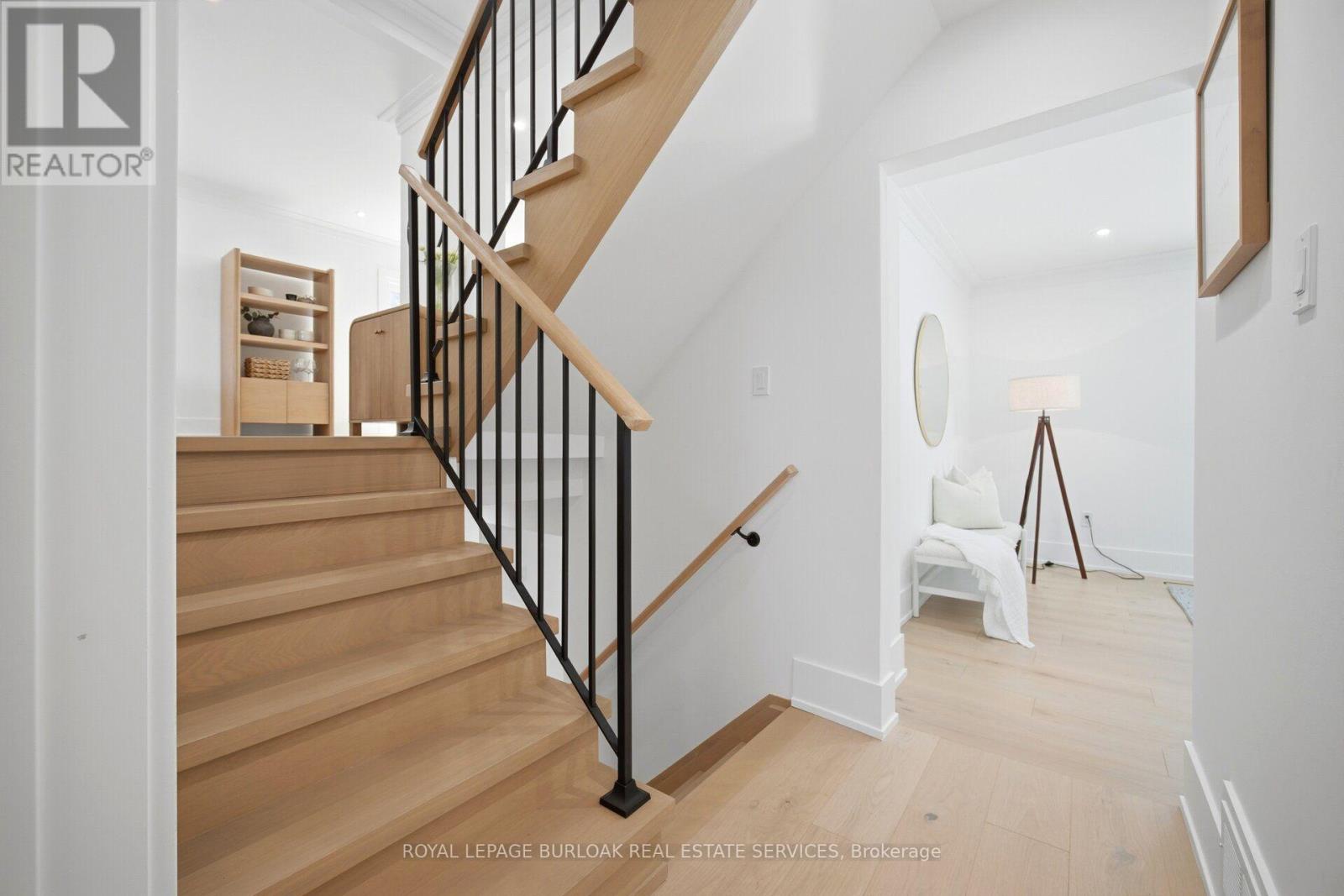 1379 Christina Court, Burlington, Ontario  L7P 2V8 - Photo 12 - W13677482
