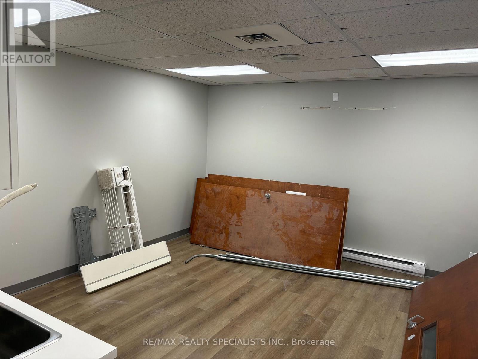 Bsmt - 699 King Street E, Cambridge, Ontario  N3H 3N7 - Photo 5 - X13677276