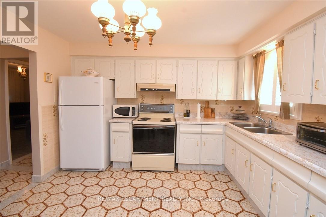 36 Abbington Drive, Hamilton, Ontario  L9C 4R3 - Photo 13 - X13677368