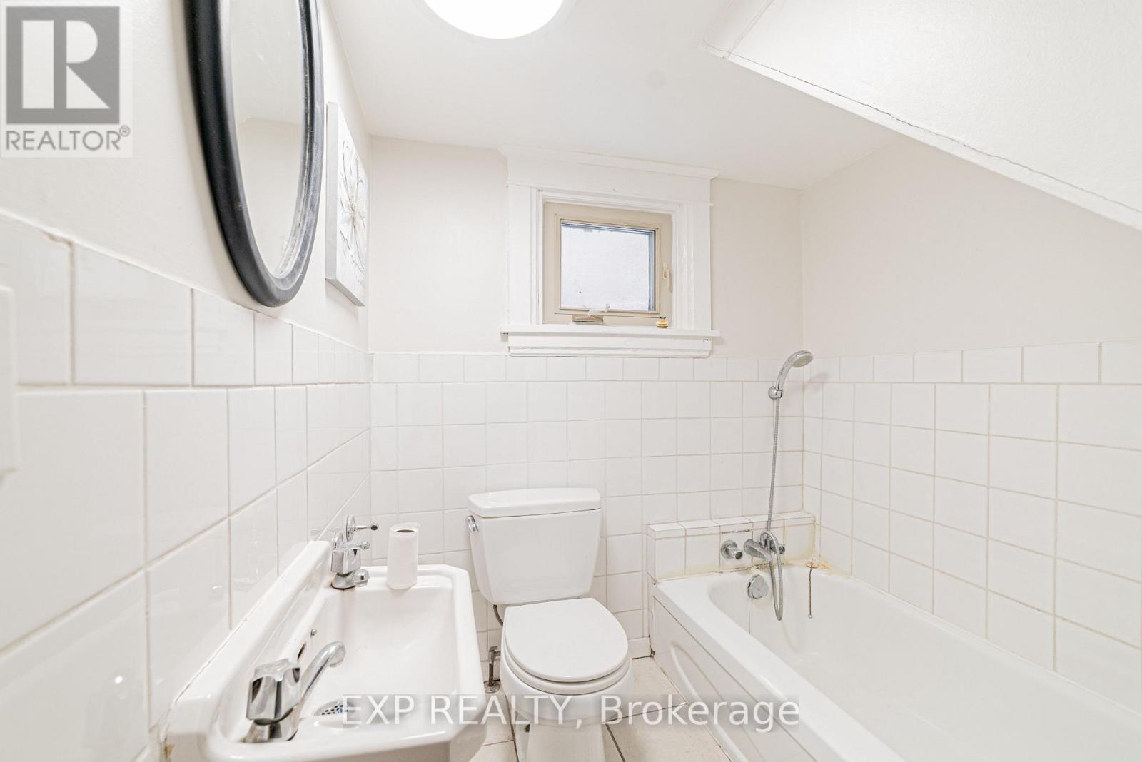 Main - 52 Proctor Boulevard, Hamilton, Ontario  L8M 2M4 - Photo 17 - X13677380