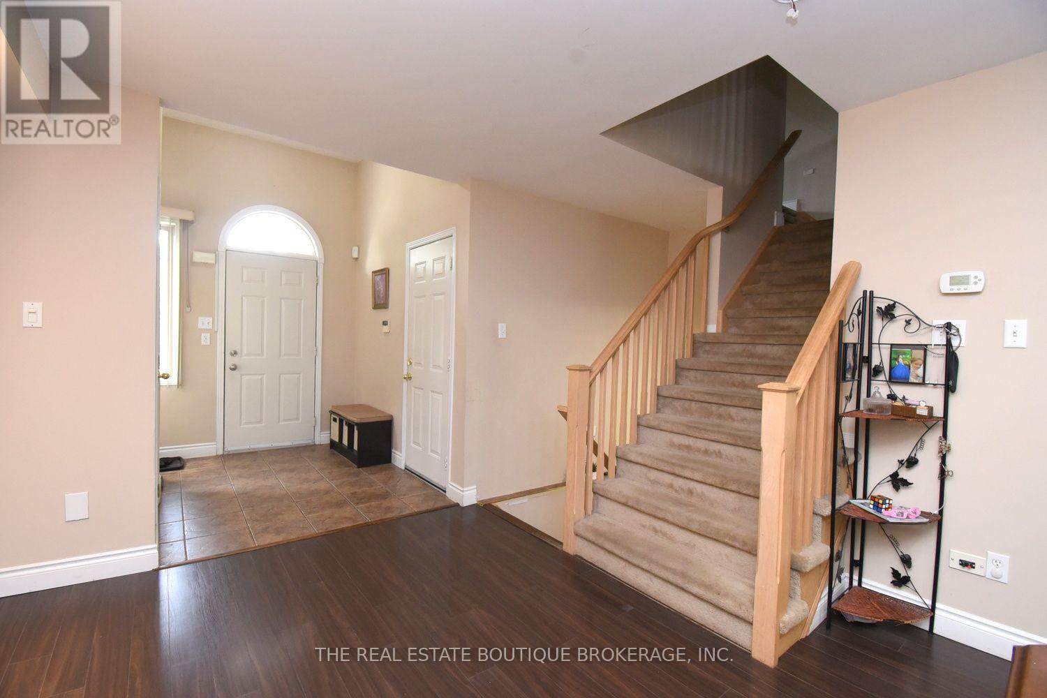 509 Southridge Drive, Hamilton, Ontario  L9C 7V4 - Photo 6 - X13677496