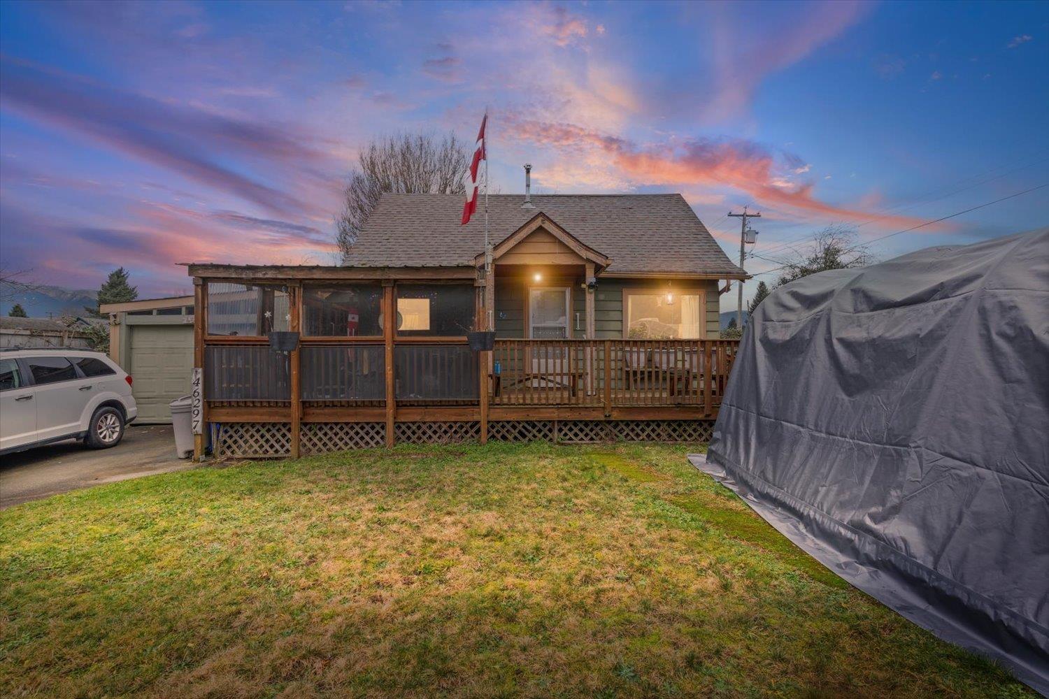 46297 Gore Avenue, Chilliwack Proper East, Chilliwack, British Columbia  V2P 2A2 - Photo 3 - R3125636