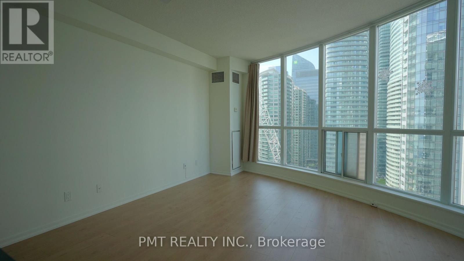 2401 - 208 Queens Quay W, Toronto, Ontario  M5J 2Y5 - Photo 10 - C13571396