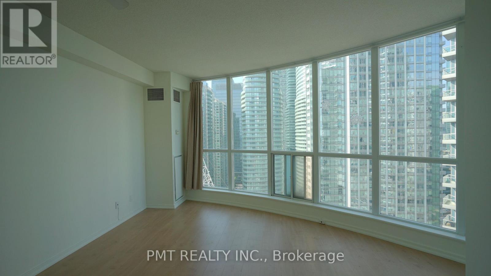 2401 - 208 Queens Quay W, Toronto, Ontario  M5J 2Y5 - Photo 11 - C13571396
