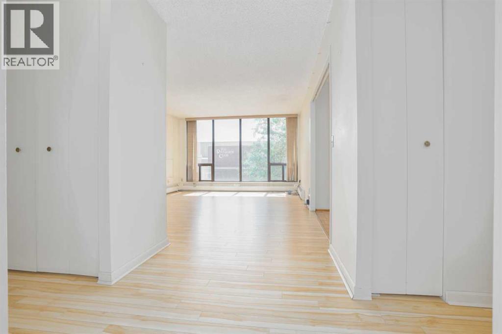 208, 80 Point Mckay Crescent Nw, Calgary, Alberta T3B 4W4 - Photo 4 - A2325460