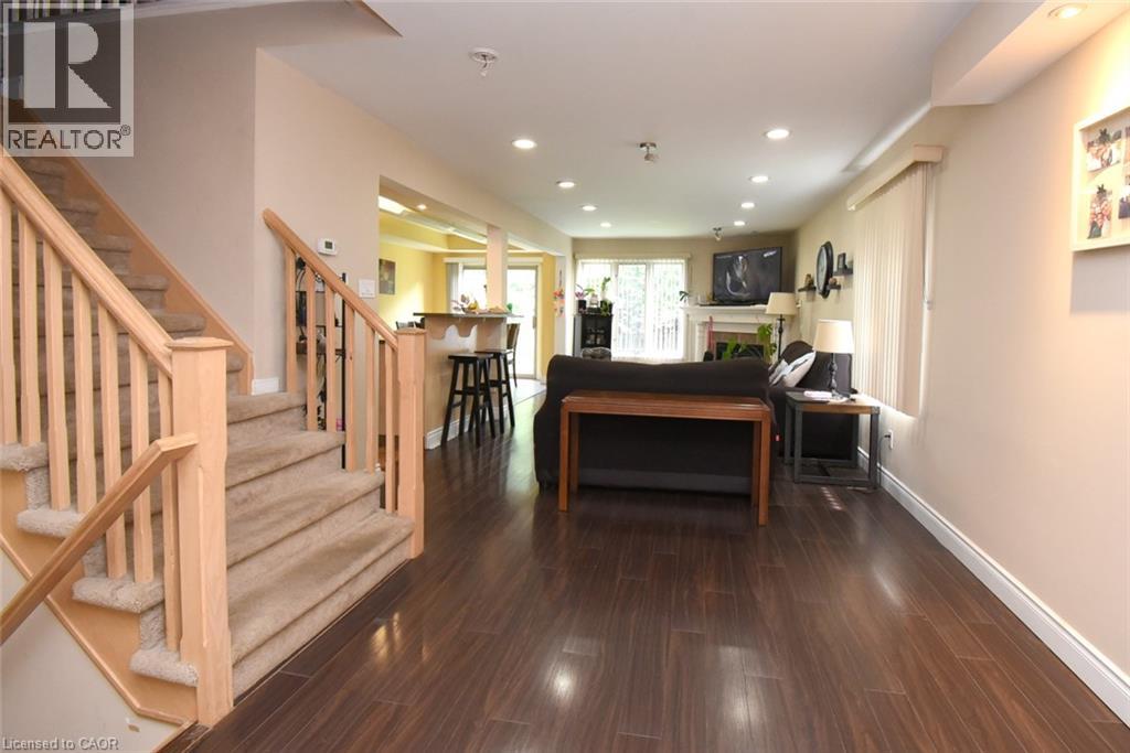 509 Southridge Drive, Hamilton, Ontario  L9C 7V4 - Photo 5 - 40853547