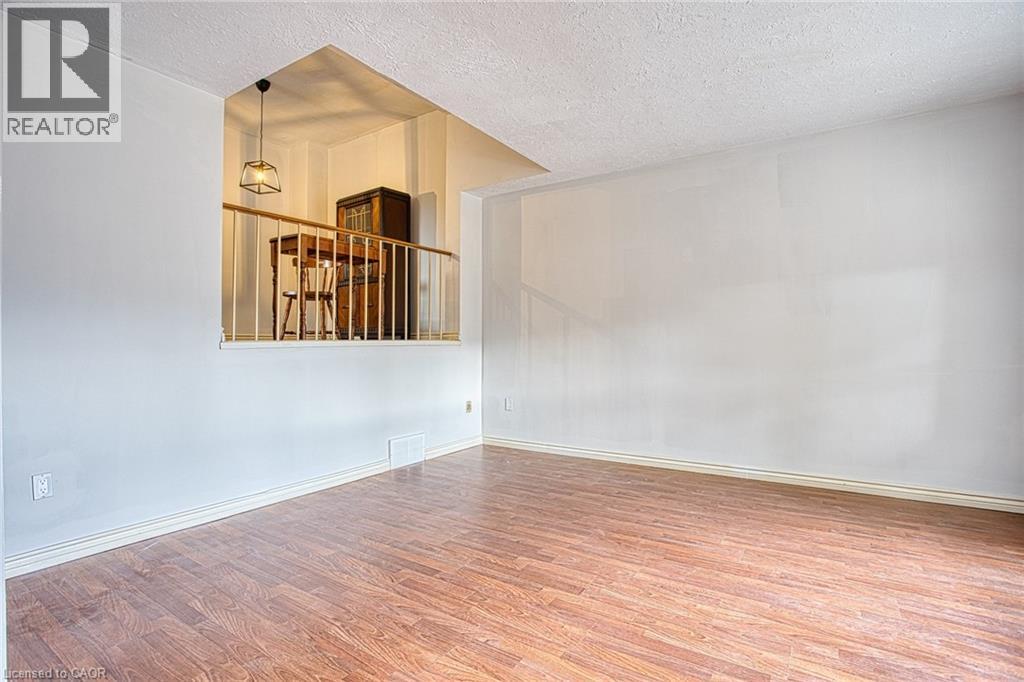 7 Viking Court Unit# 404, Grimsby, Ontario  L3M 3T8 - Photo 6 - 40855696