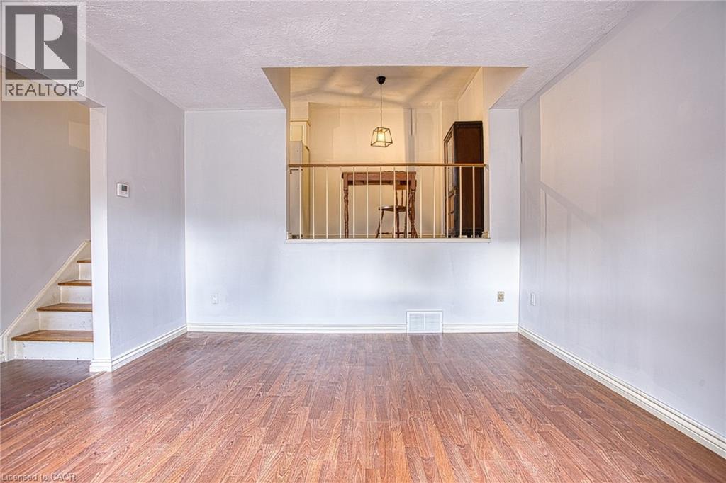 7 Viking Court Unit# 404, Grimsby, Ontario  L3M 3T8 - Photo 8 - 40855696