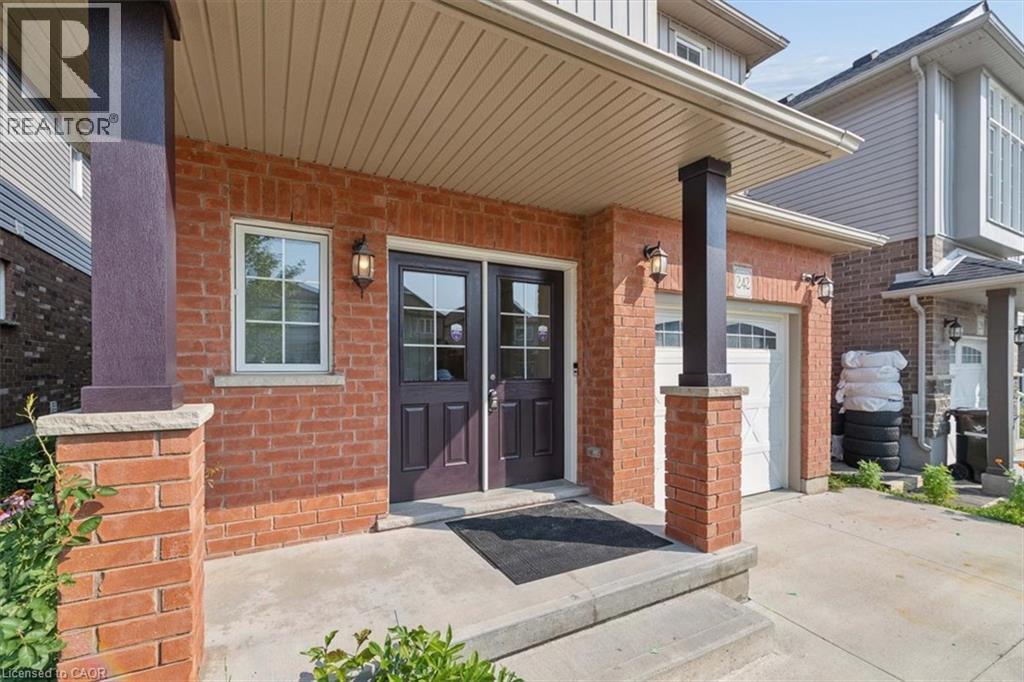242 Moorlands Crescent, Kitchener, Ontario  N2R 0B3 - Photo 4 - 40855798