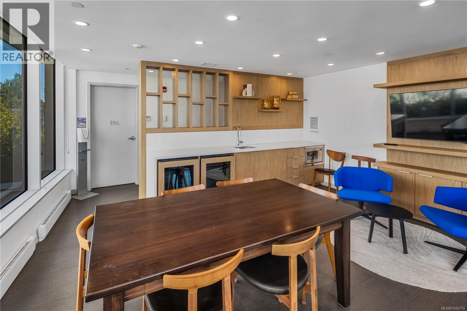 116 530 Michigan St, Victoria, British Columbia  V8V 0G2 - Photo 44 - 1046774