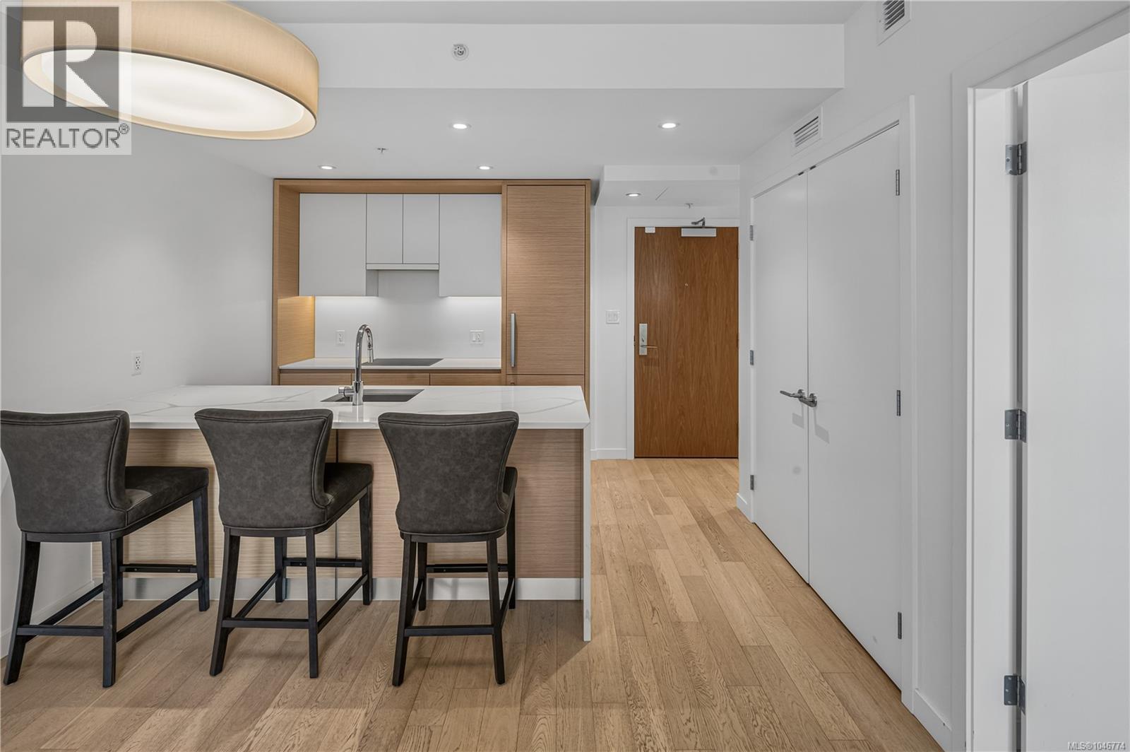 116 530 Michigan St, Victoria, British Columbia  V8V 0G2 - Photo 9 - 1046774