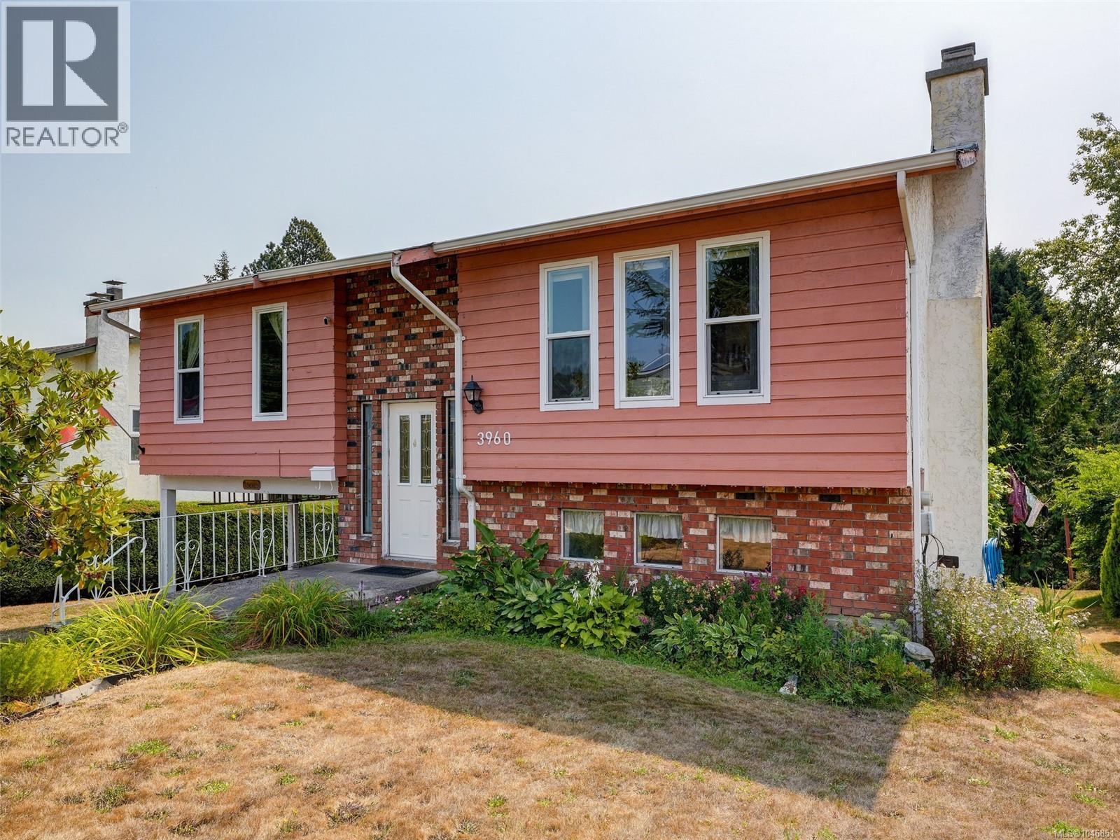 3960 Arlene Pl, Saanich, British Columbia
