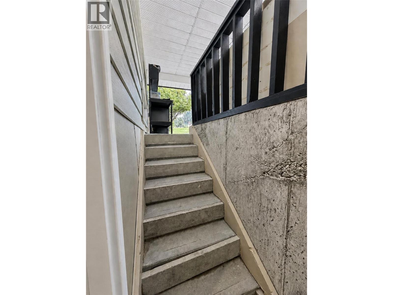 1801 Mt Sinclair Avenue N, Cranbrook, British Columbia  V1C 6B8 - Photo 41 - 10397591