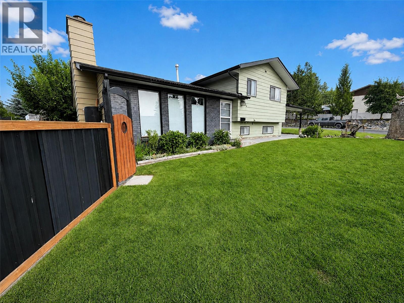 1801 Mt Sinclair Avenue N, Cranbrook, British Columbia  V1C 6B8 - Photo 3 - 10397591