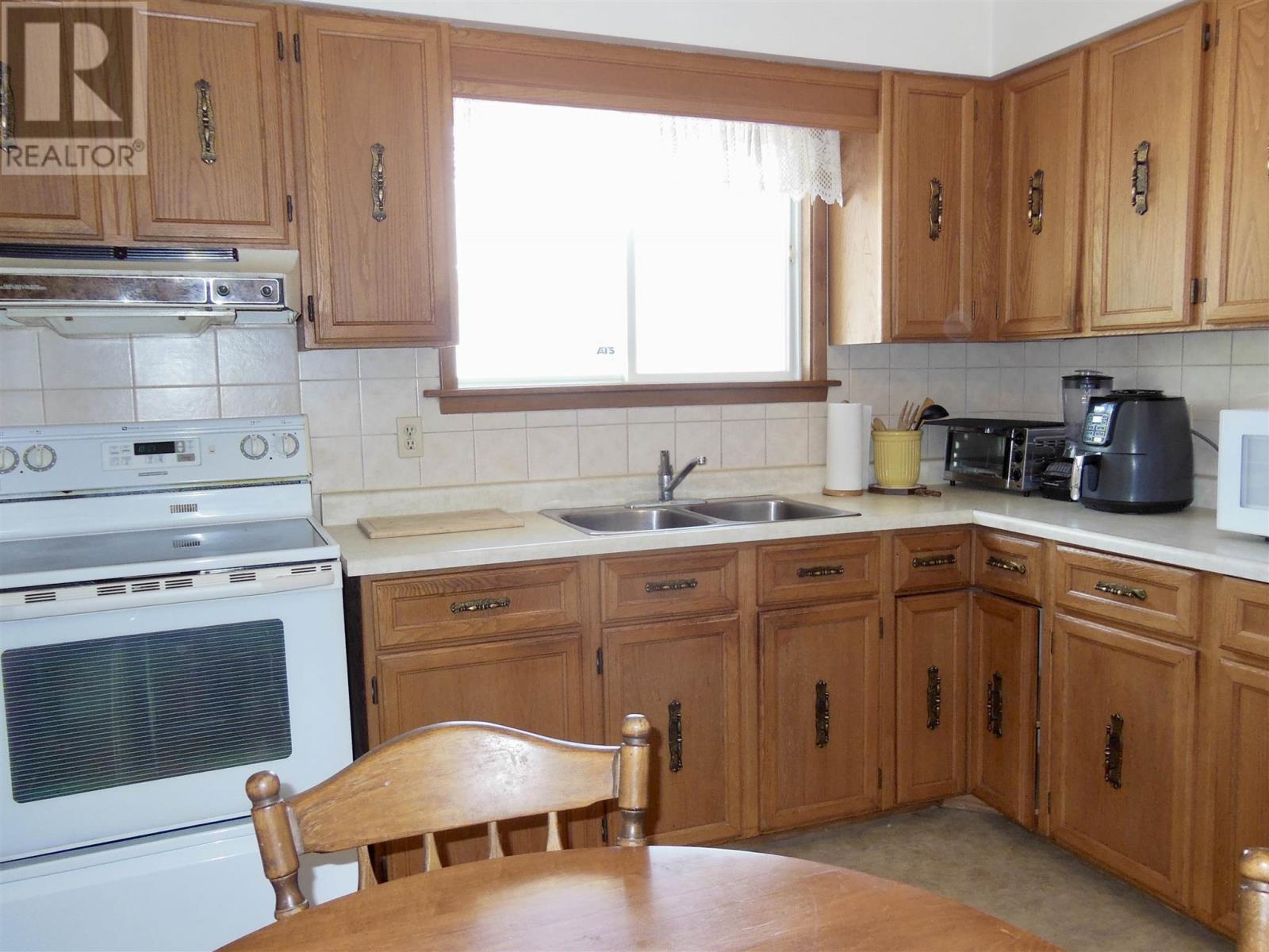 27 Parker Ave, Sault Ste. Marie, Ontario  P6B 1G6 - Photo 15 - SM262171