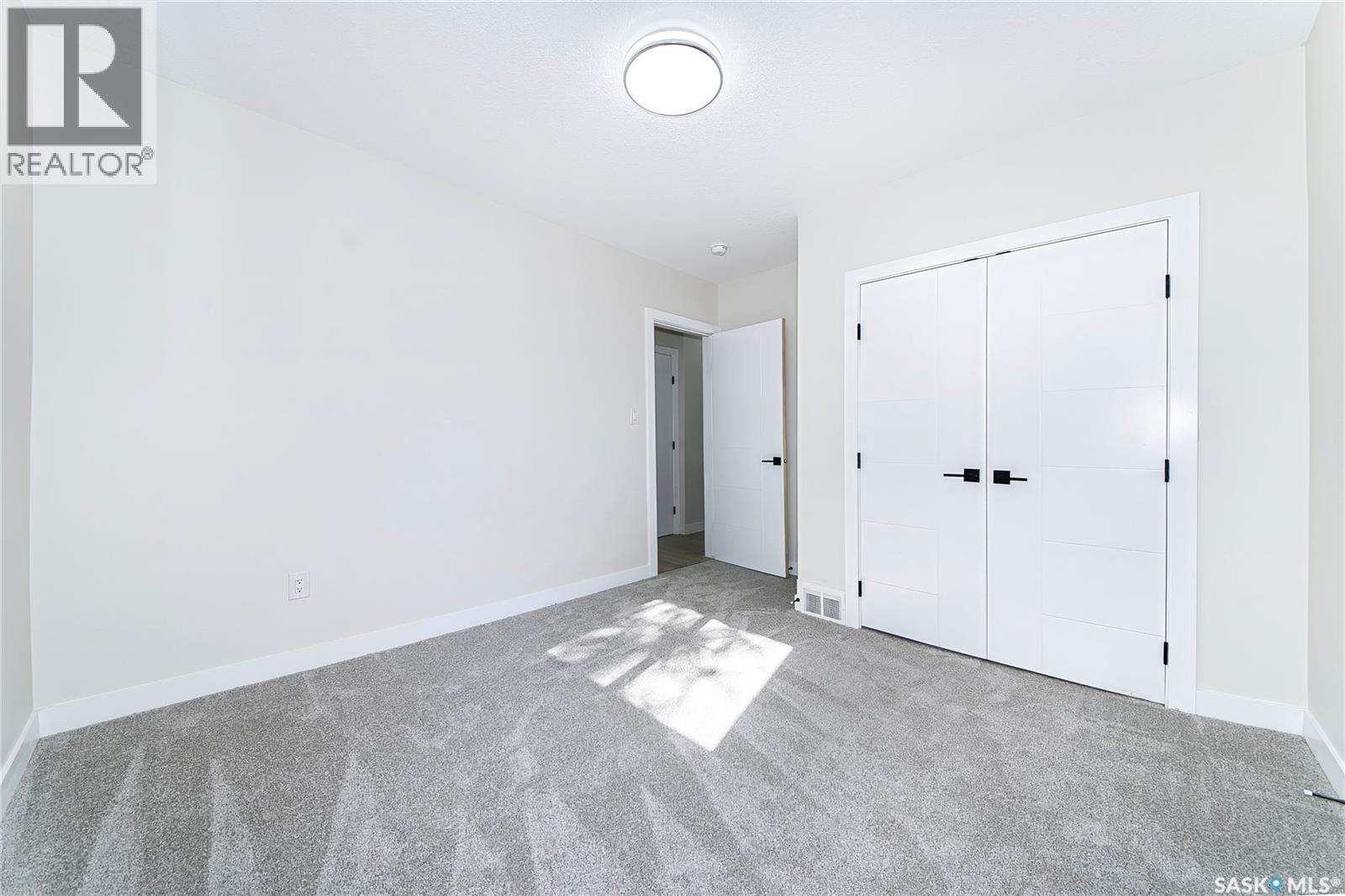 451 R Avenue S, Saskatoon, Saskatchewan  S7M 2Z4 - Photo 17 - SK045482