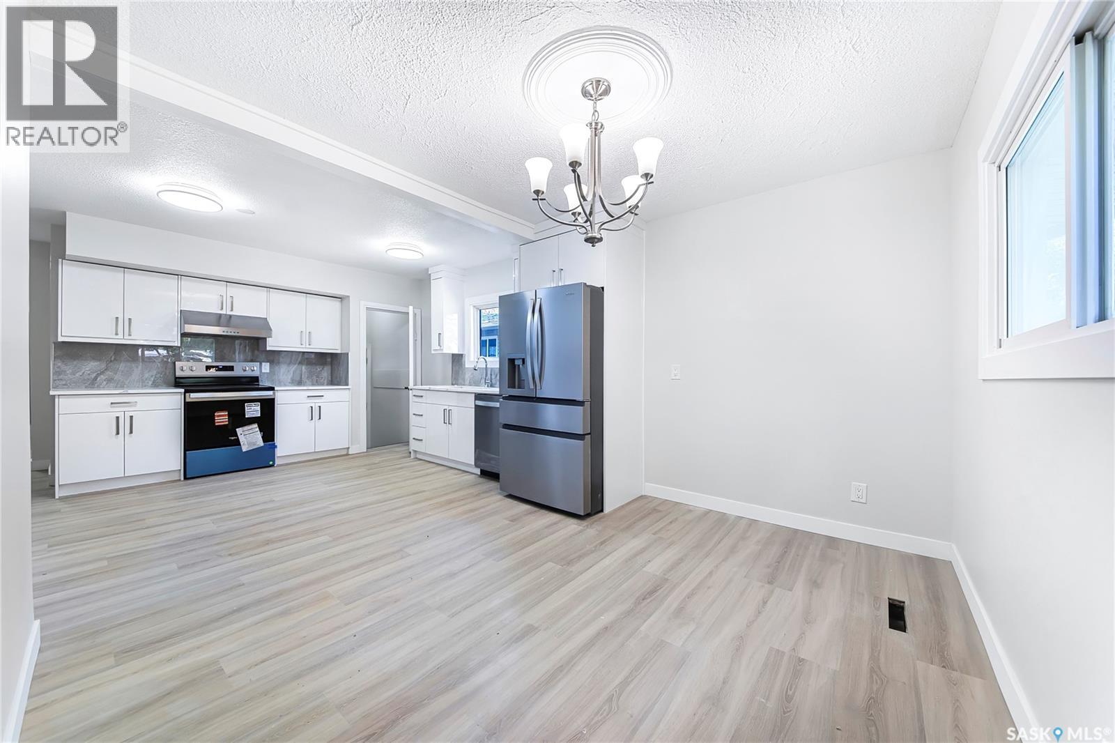 451 R Avenue S, Saskatoon, Saskatchewan  S7M 2Z4 - Photo 3 - SK045482