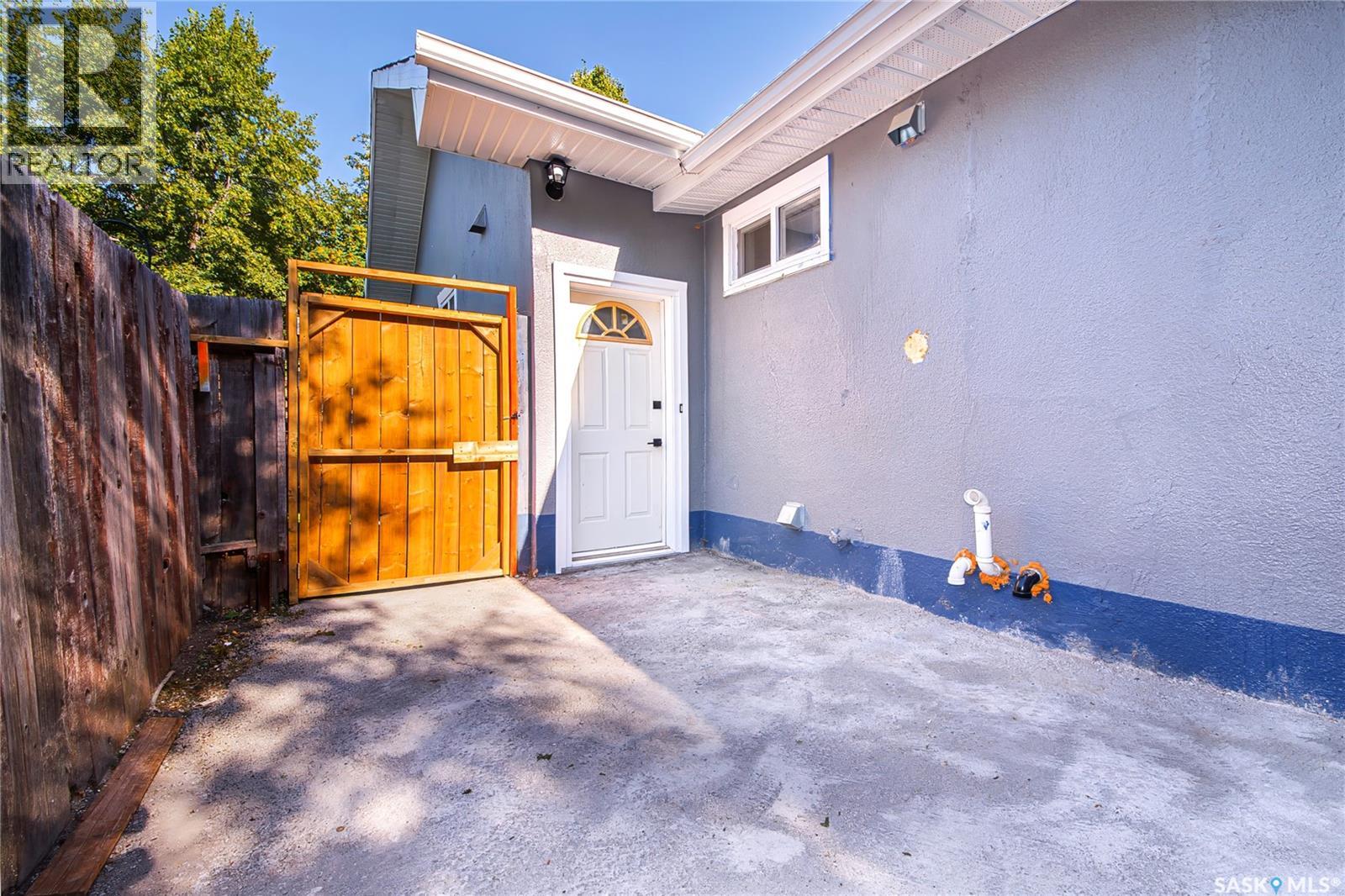 451 R Avenue S, Saskatoon, Saskatchewan  S7M 2Z4 - Photo 38 - SK045482