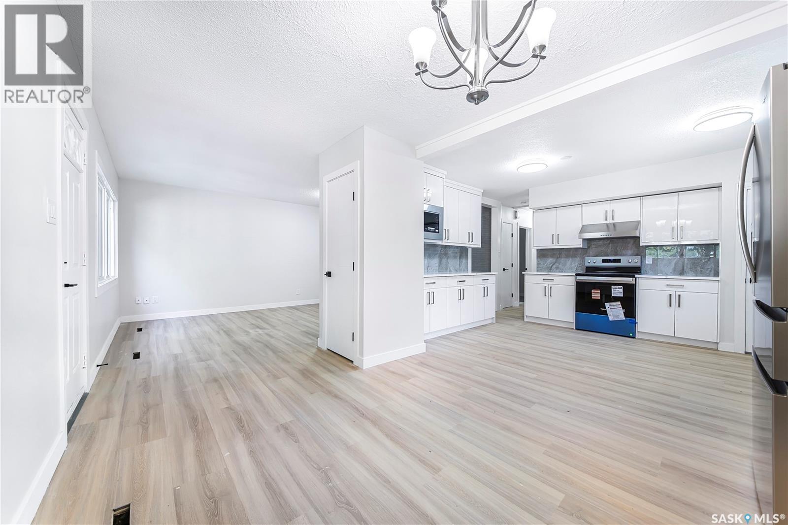 451 R Avenue S, Saskatoon, Saskatchewan  S7M 2Z4 - Photo 4 - SK045482