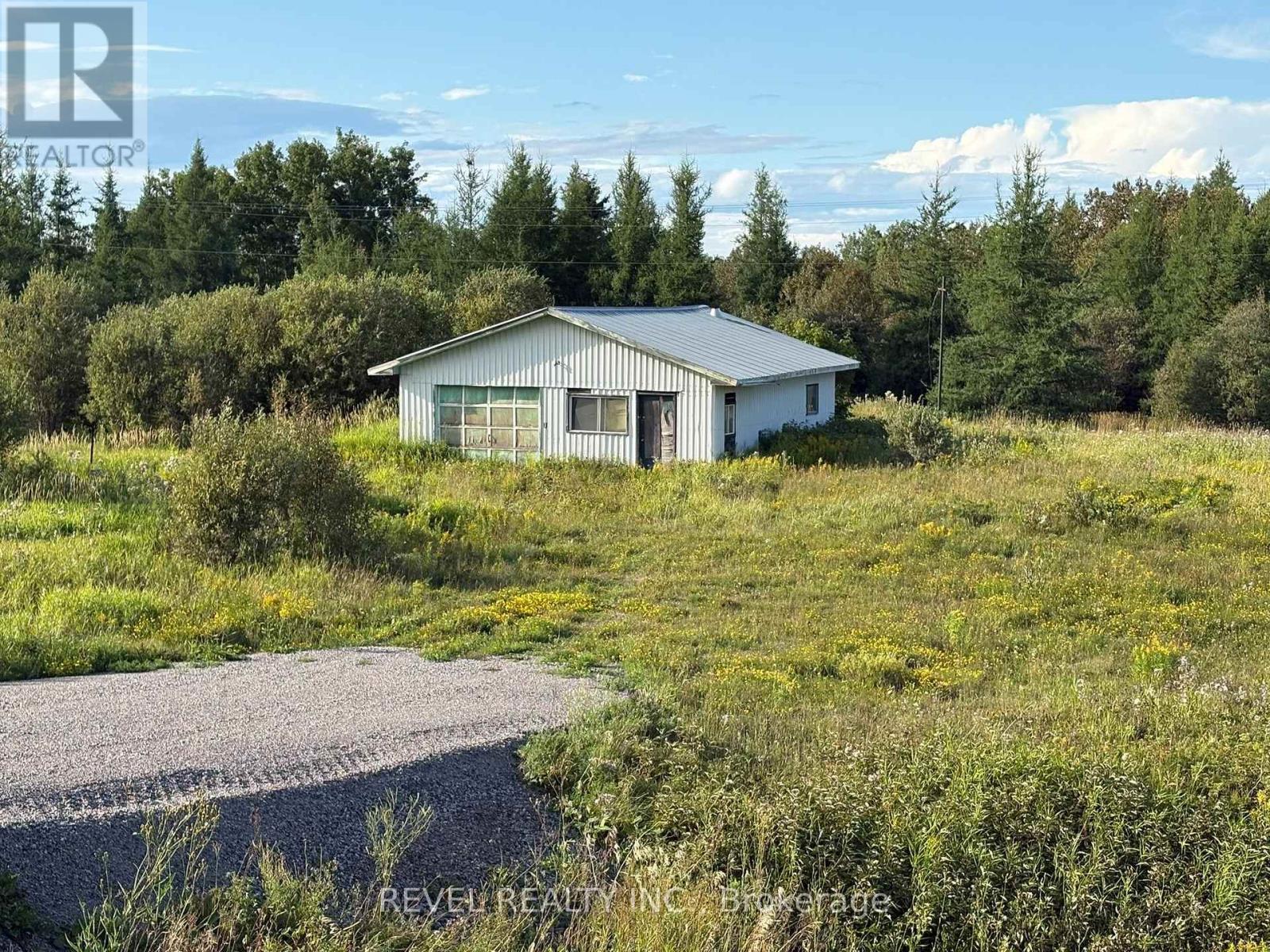 (Moonbeam) - 341 Highway 11 Highway W, Kapuskasing, Ontario  P0L 1V0 - Photo 3 - T13677560