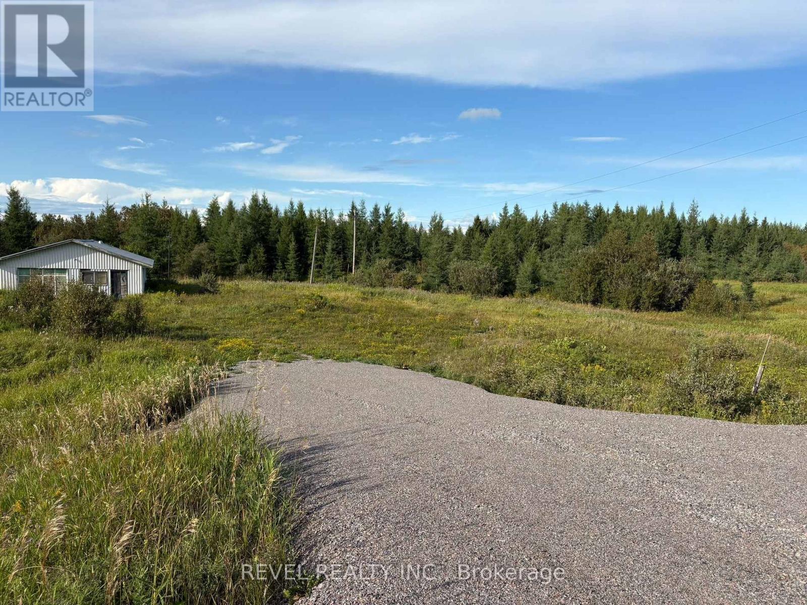 (Moonbeam) - 341 Highway 11 Highway W, Kapuskasing, Ontario  P0L 1V0 - Photo 4 - T13677560