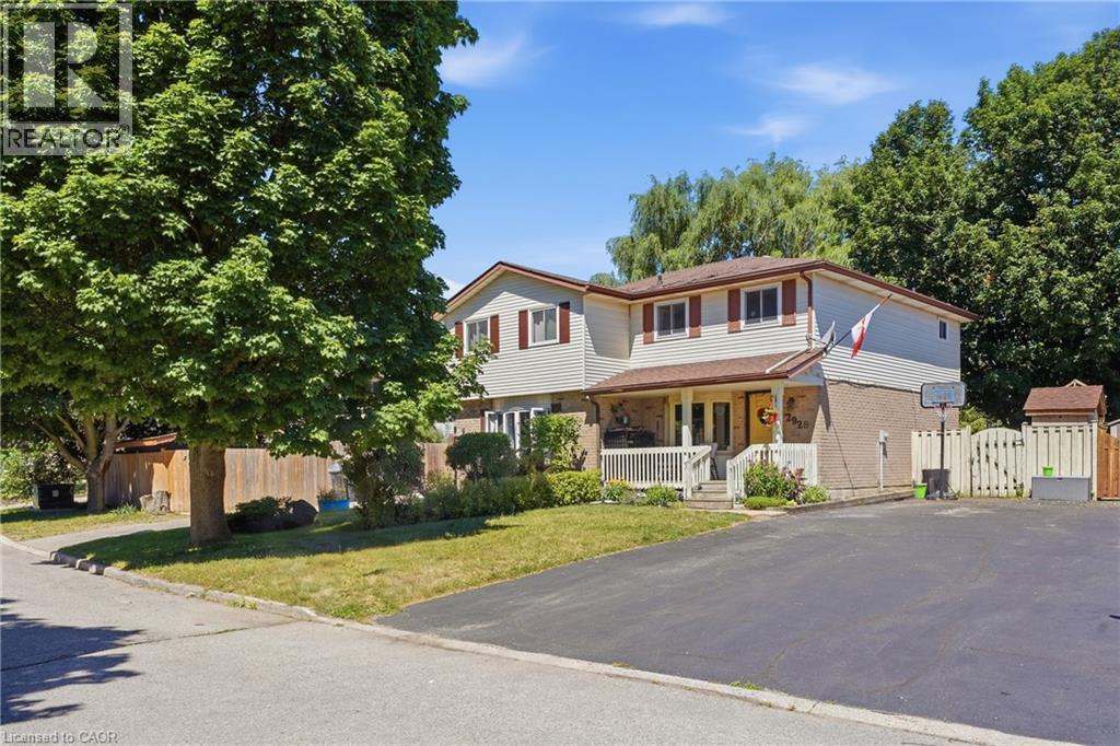 292 Mayview Court Unit# B, Waterloo, Ontario  N2V 1W5 - Photo 2 - 40852339