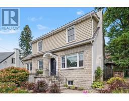 107 IVY CRESCENT, Ottawa, Ontario