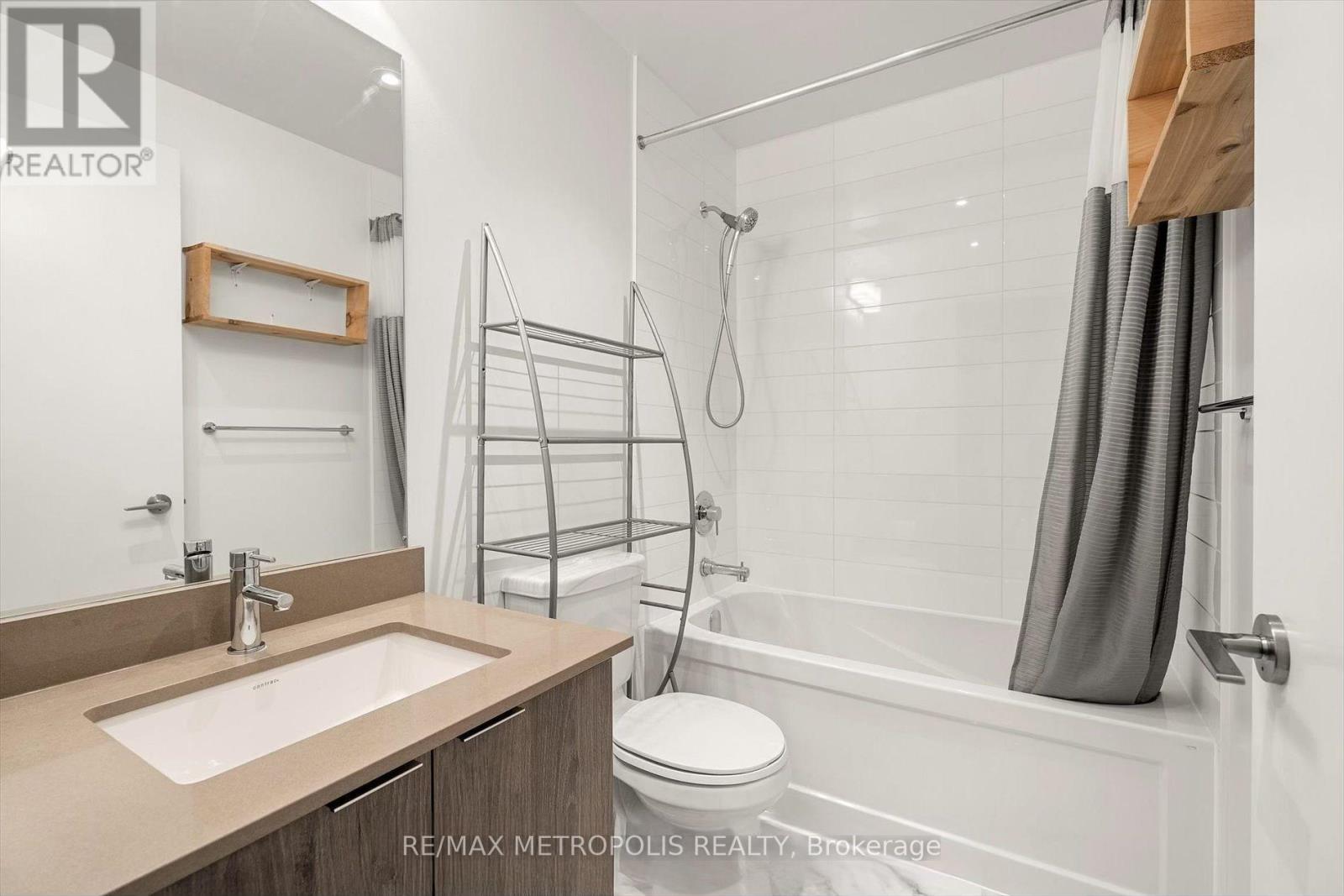 710 - 50 Bruyeres Mews, Toronto, Ontario  M5V 0H8 - Photo 14 - C13677628