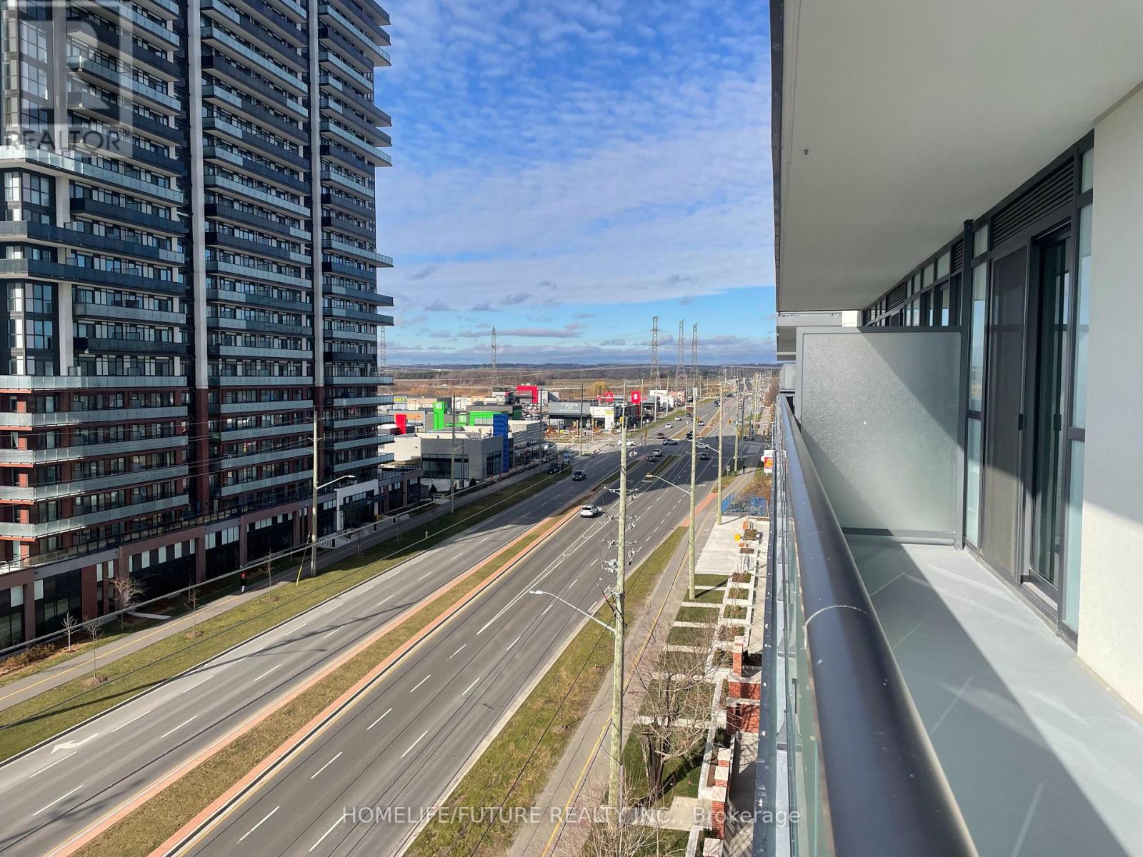 308 - 2545 SIMCOE STREET N