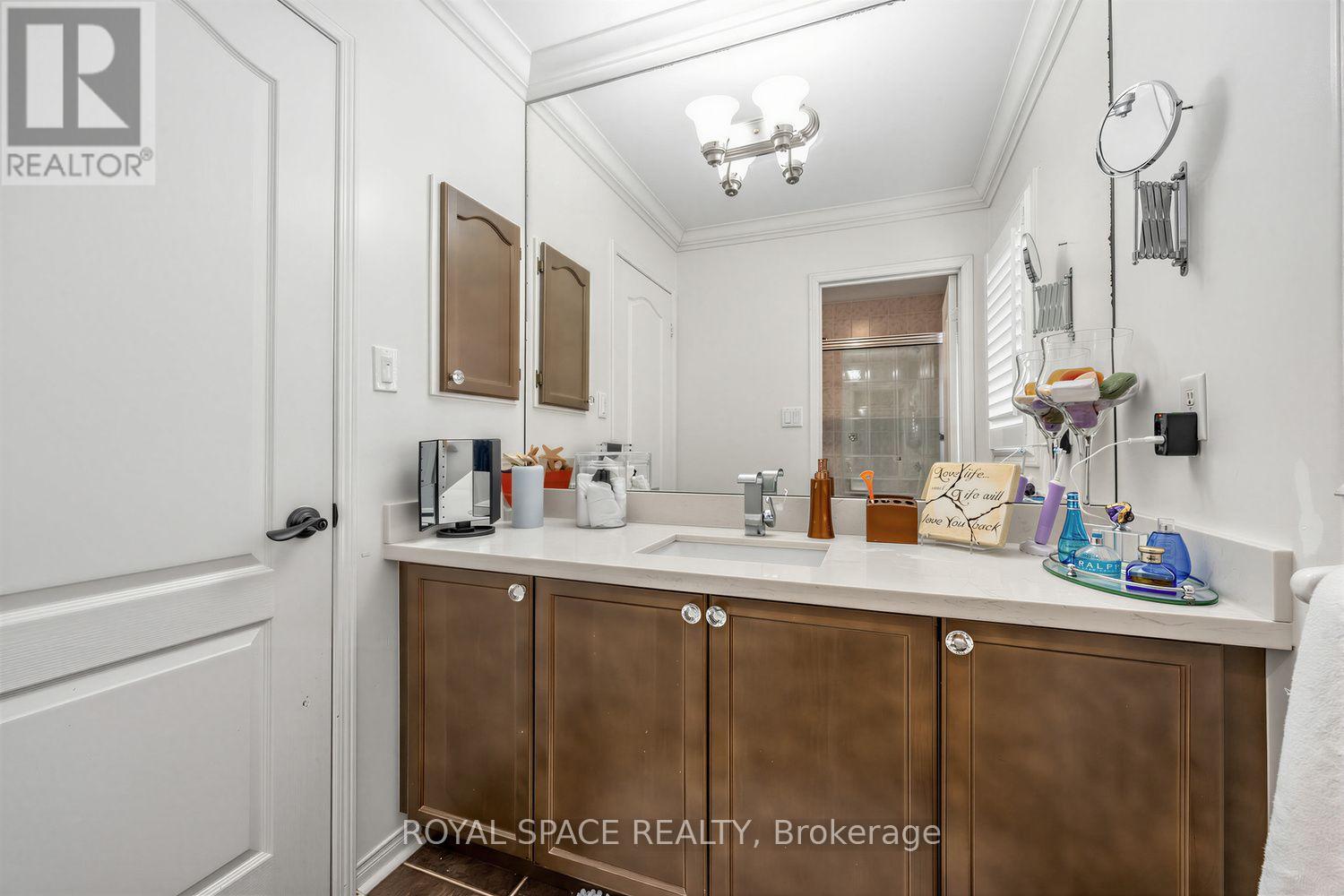 7 Urwin Street, Ajax, Ontario  L1T 0G7 - Photo 16 - E13677594
