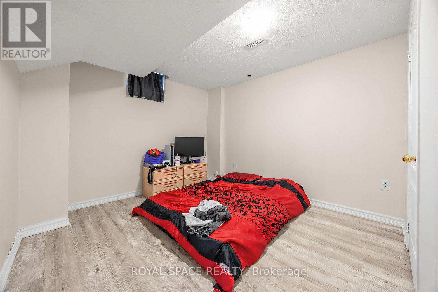 7 Urwin Street, Ajax, Ontario  L1T 0G7 - Photo 27 - E13677594