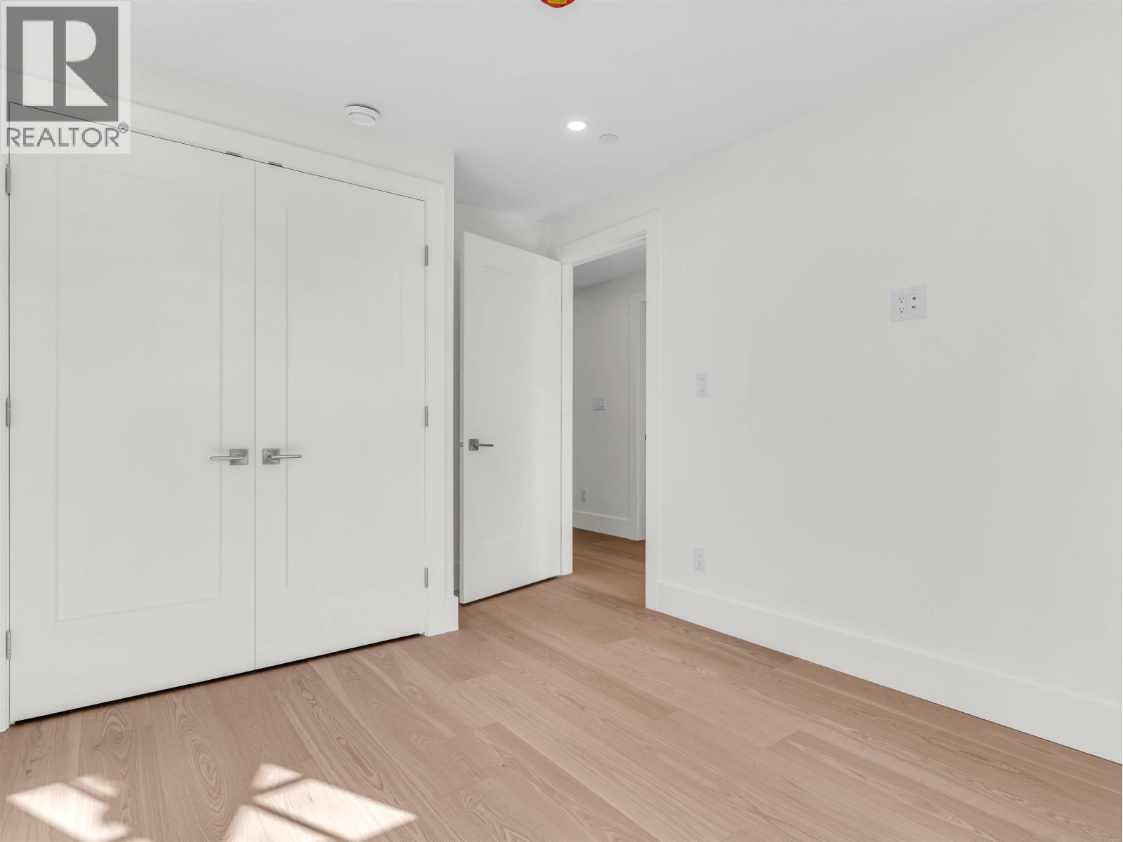 2566 W 2nd Avenue, Vancouver, British Columbia V6K 1J8 - Photo 18 - R3155892