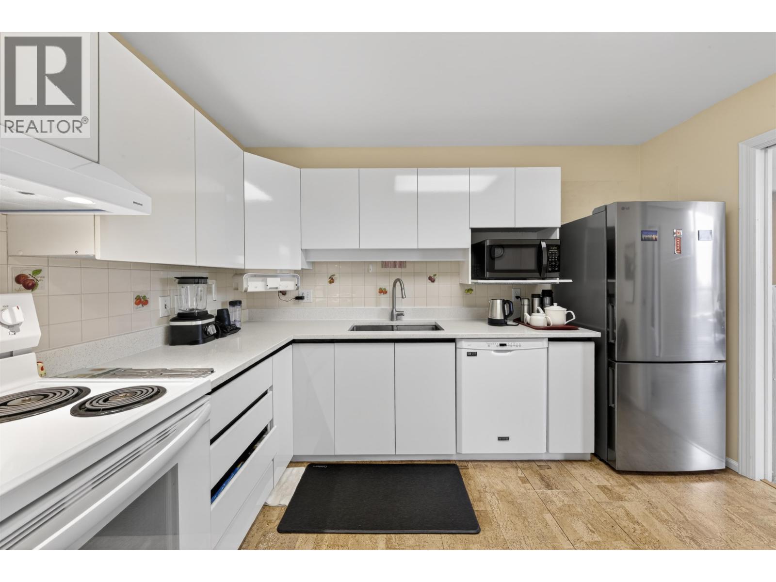 602 6521 Bonsor Avenue, Burnaby, British Columbia  V5H 4N3 - Photo 5 - R3155908