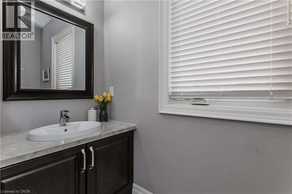 72 Pond View Gate, Waterdown, Ontario  L8B 2A1 - Photo 13 - 40855399