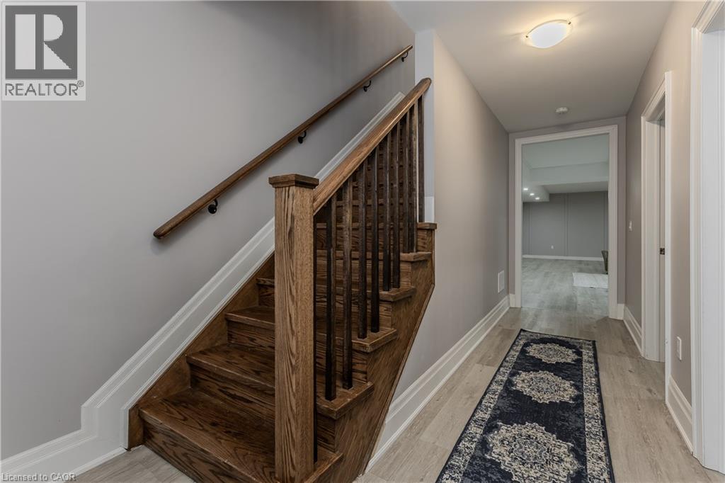 72 Pond View Gate, Waterdown, Ontario  L8B 2A1 - Photo 26 - 40855399