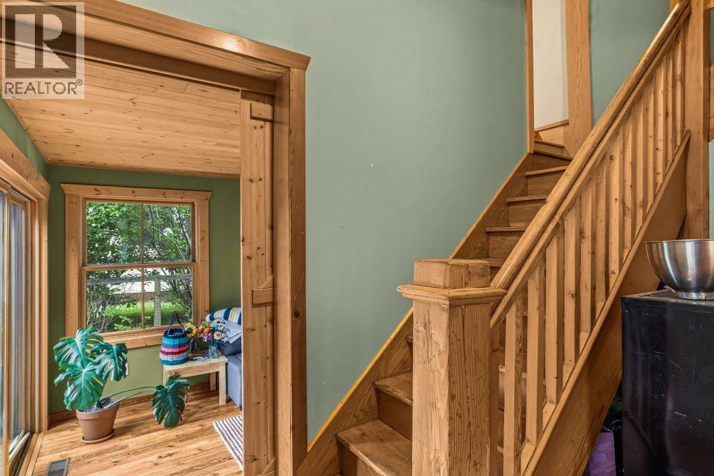 A And B, 132 Rundle Crescent, Canmore, Alberta  T1W 2L6 - Photo 10 - A2333479