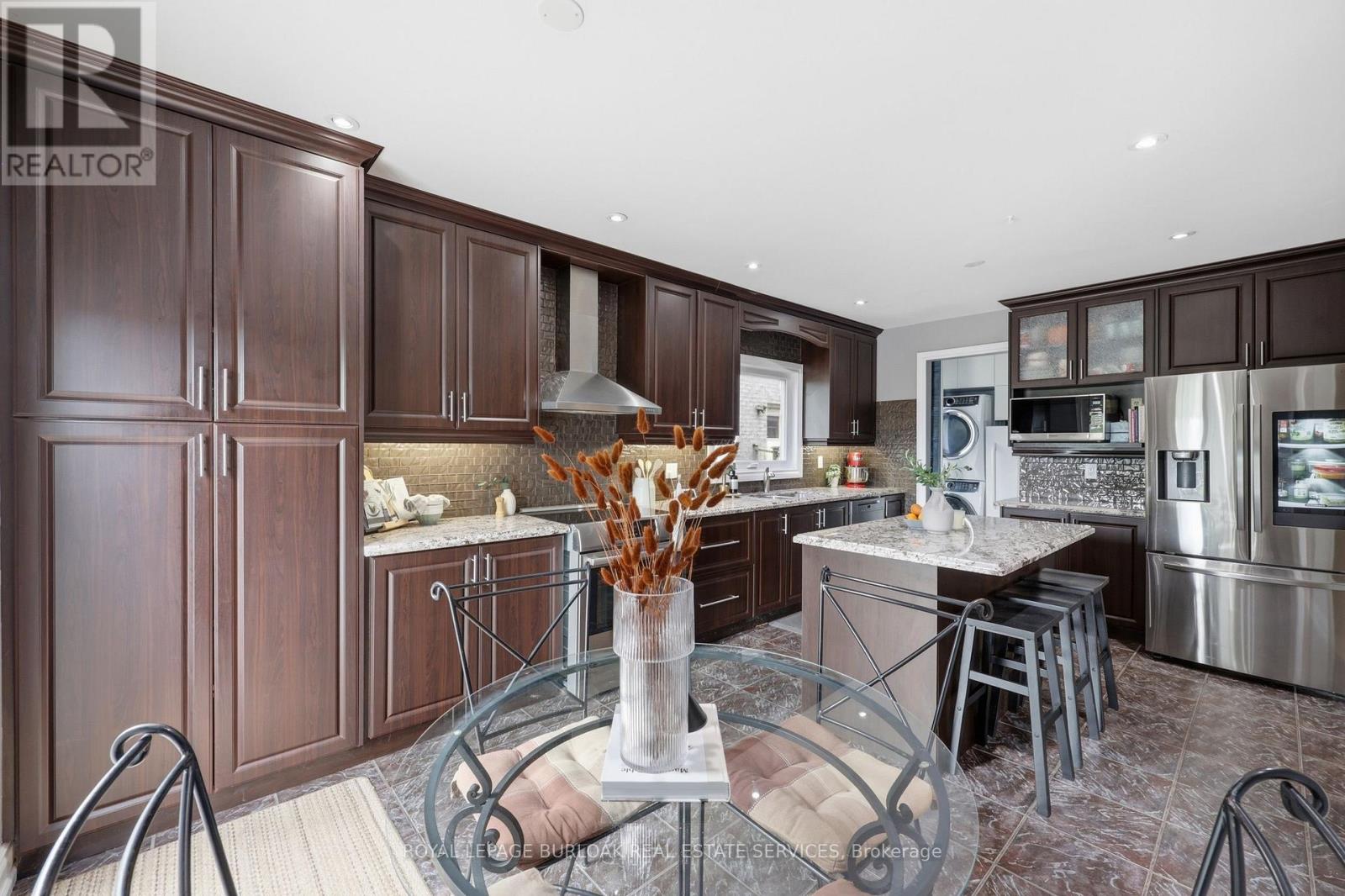 419 Parklane Road, Oakville, Ontario  L6H 4J6 - Photo 14 - W13677562