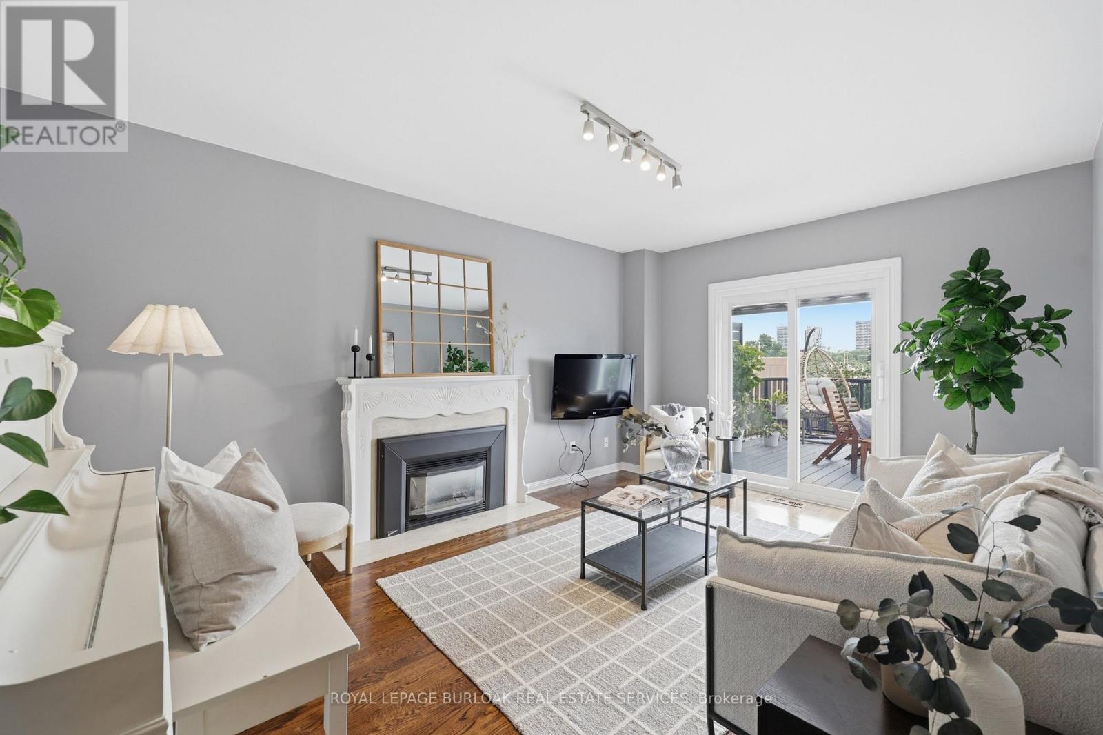 419 Parklane Road, Oakville, Ontario  L6H 4J6 - Photo 9 - W13677562
