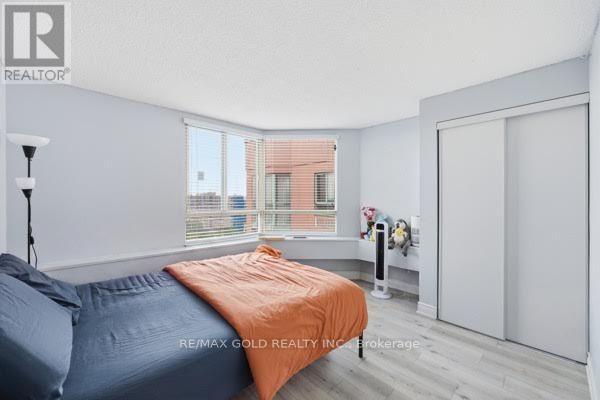 Ph08 - 61 Markbrook Lane, Toronto, Ontario  M9V 5E7 - Photo 13 - W13677606