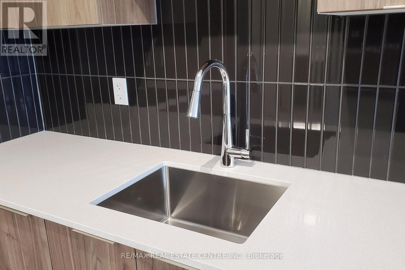 549 - 2501 Saw Whet Boulevard N, Oakville, Ontario  L6L 0H5 - Photo 19 - W13677612