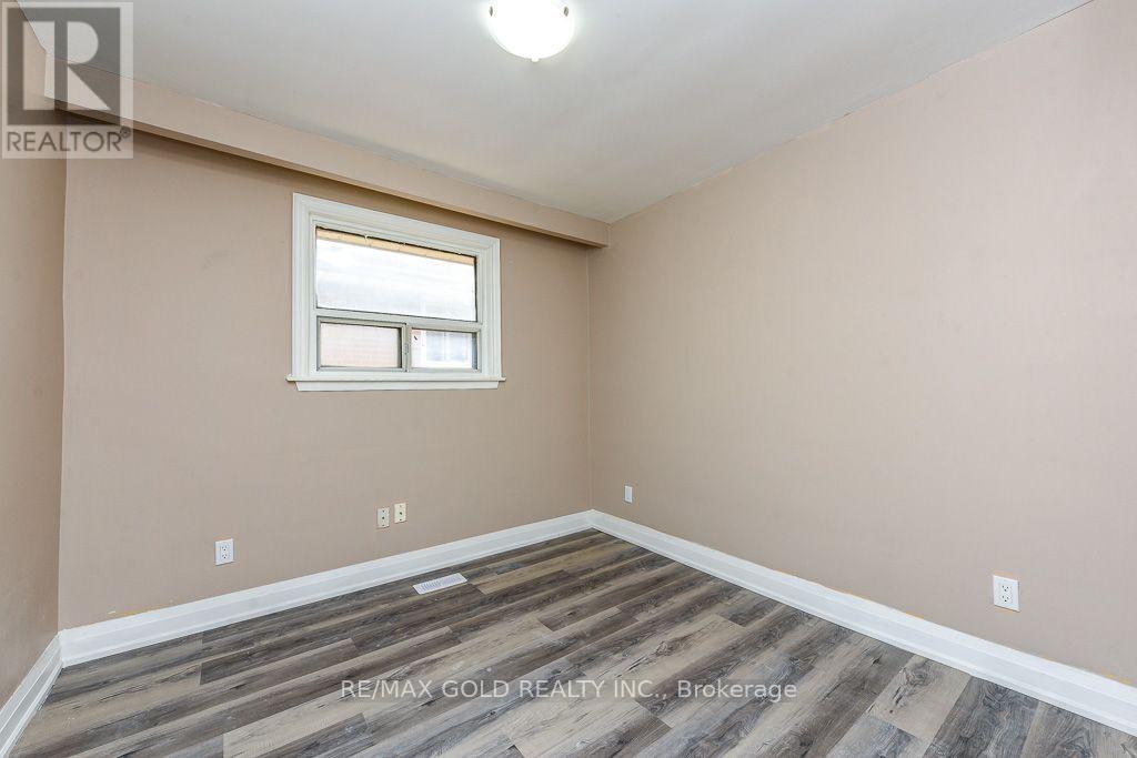 7624 Middleshire Drive, Mississauga, Ontario  L4T 3S2 - Photo 18 - W13677622