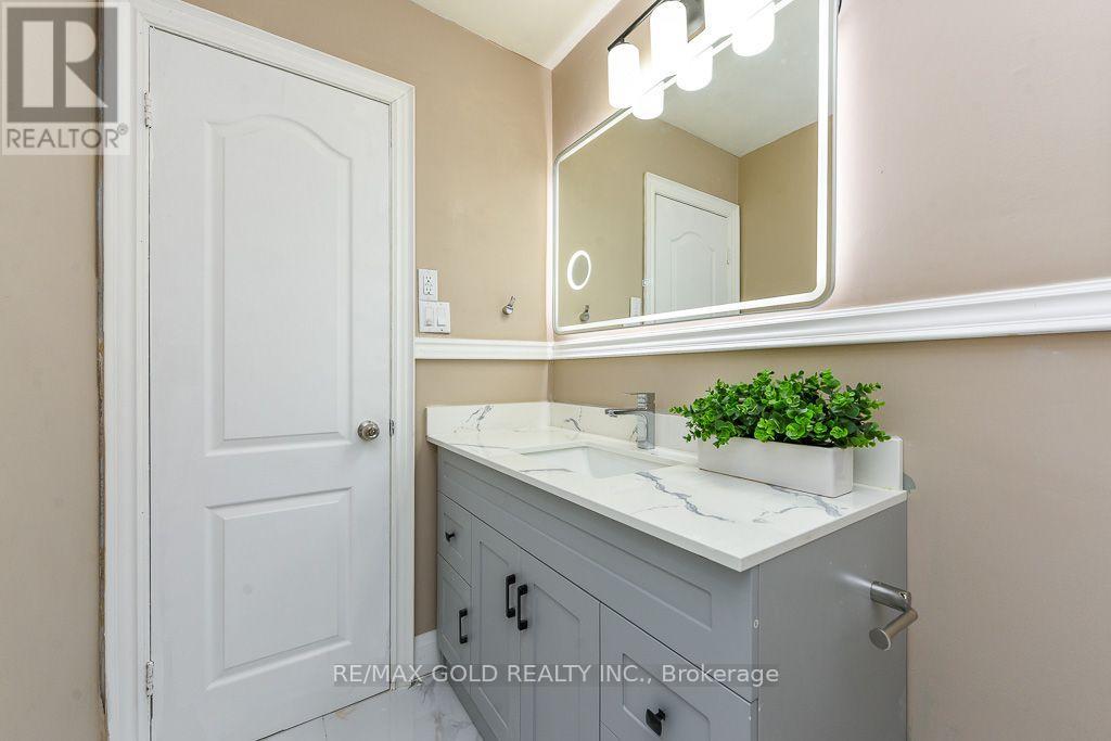 7624 Middleshire Drive, Mississauga, Ontario  L4T 3S2 - Photo 23 - W13677622