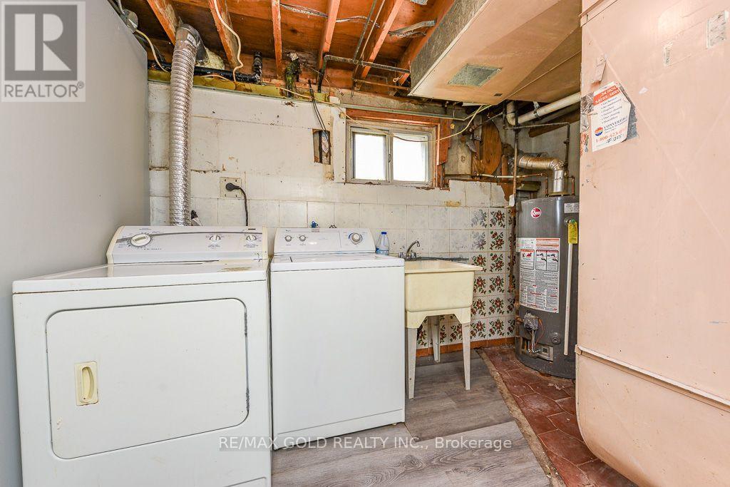 7624 Middleshire Drive, Mississauga, Ontario  L4T 3S2 - Photo 39 - W13677622
