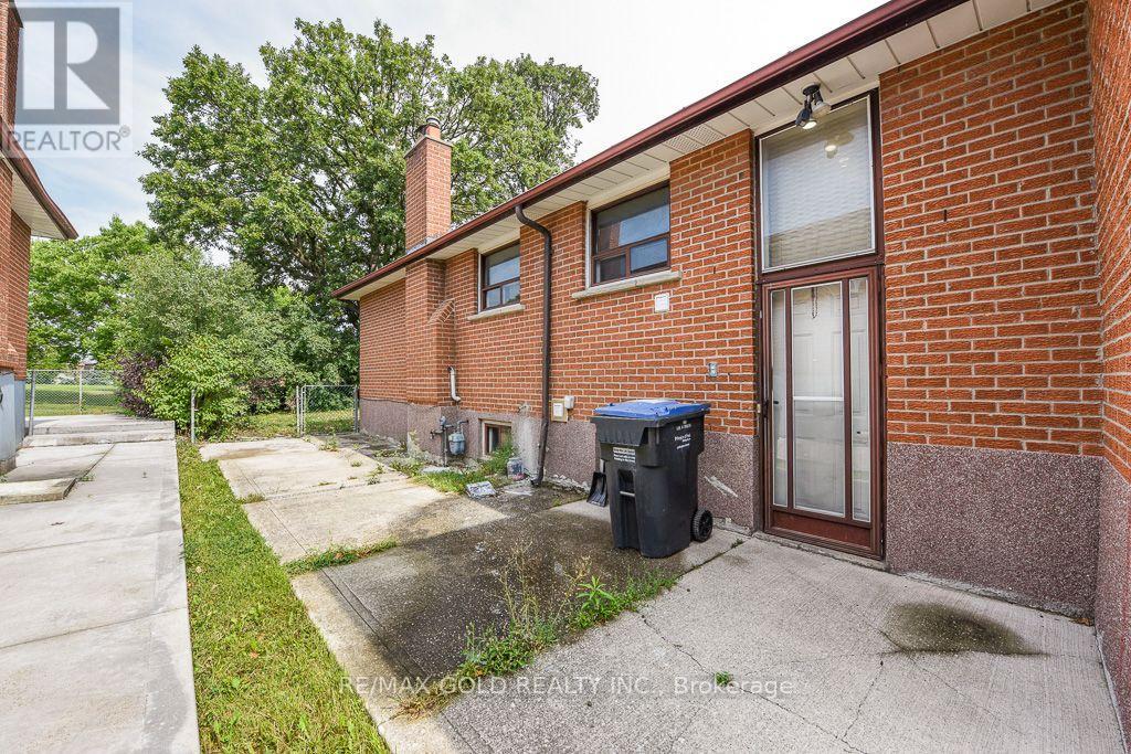 7624 Middleshire Drive, Mississauga, Ontario  L4T 3S2 - Photo 46 - W13677622