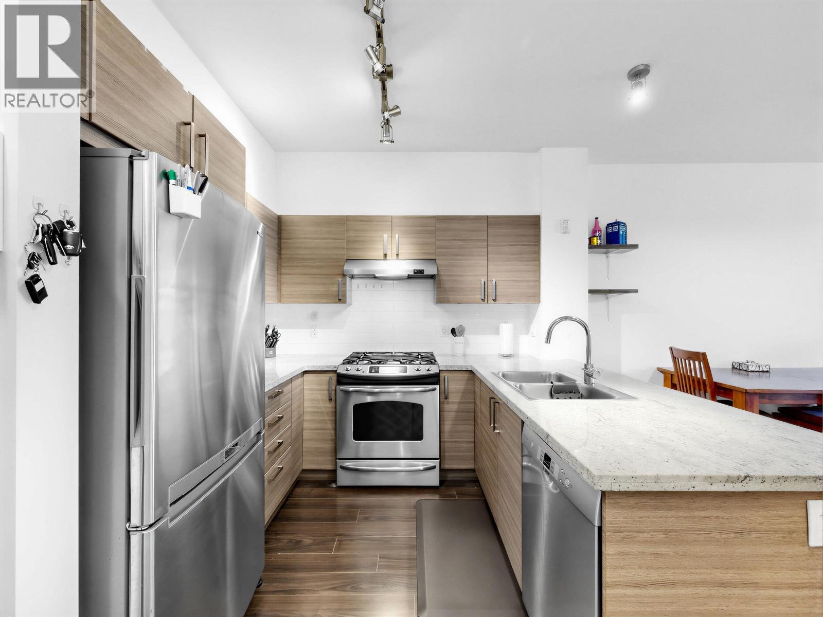 403 1153 Kensal Place, Coquitlam, British Columbia  V3B 0G8 - Photo 4 - R3155309