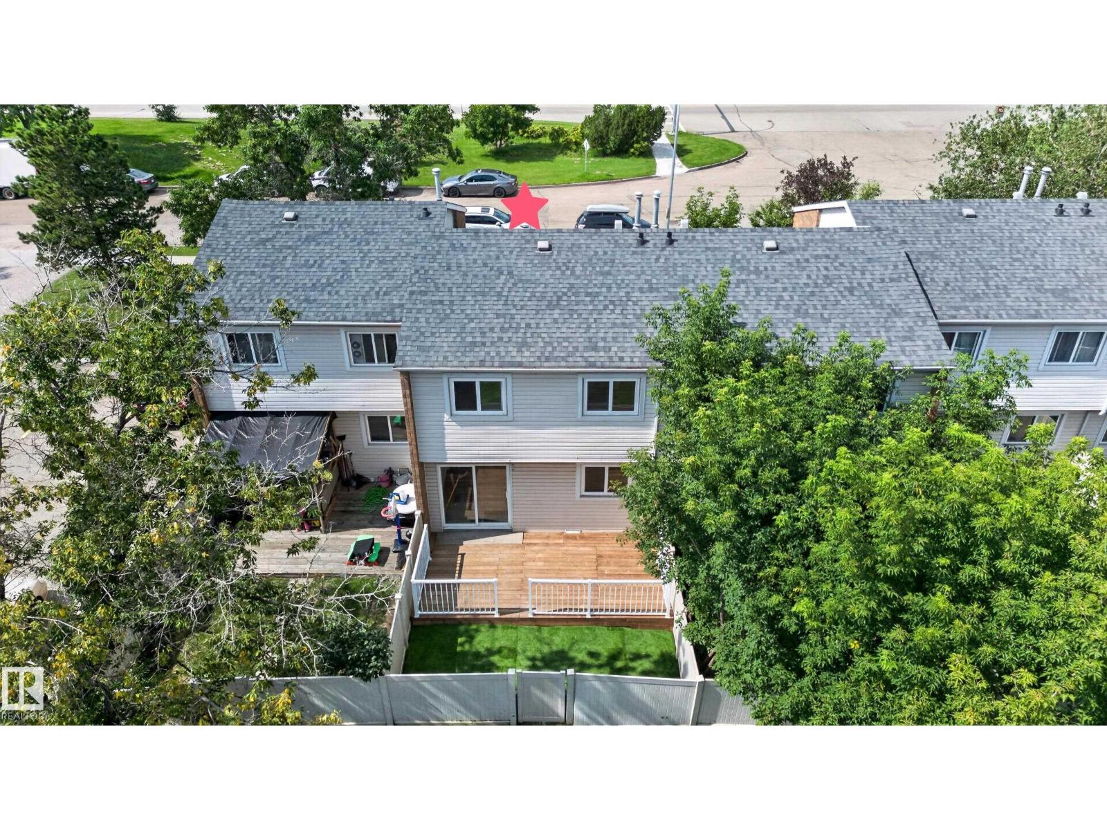 175 Centennial Ct Nw, Edmonton, Alberta  T5P 4H5 - Photo 1 - E4503930
