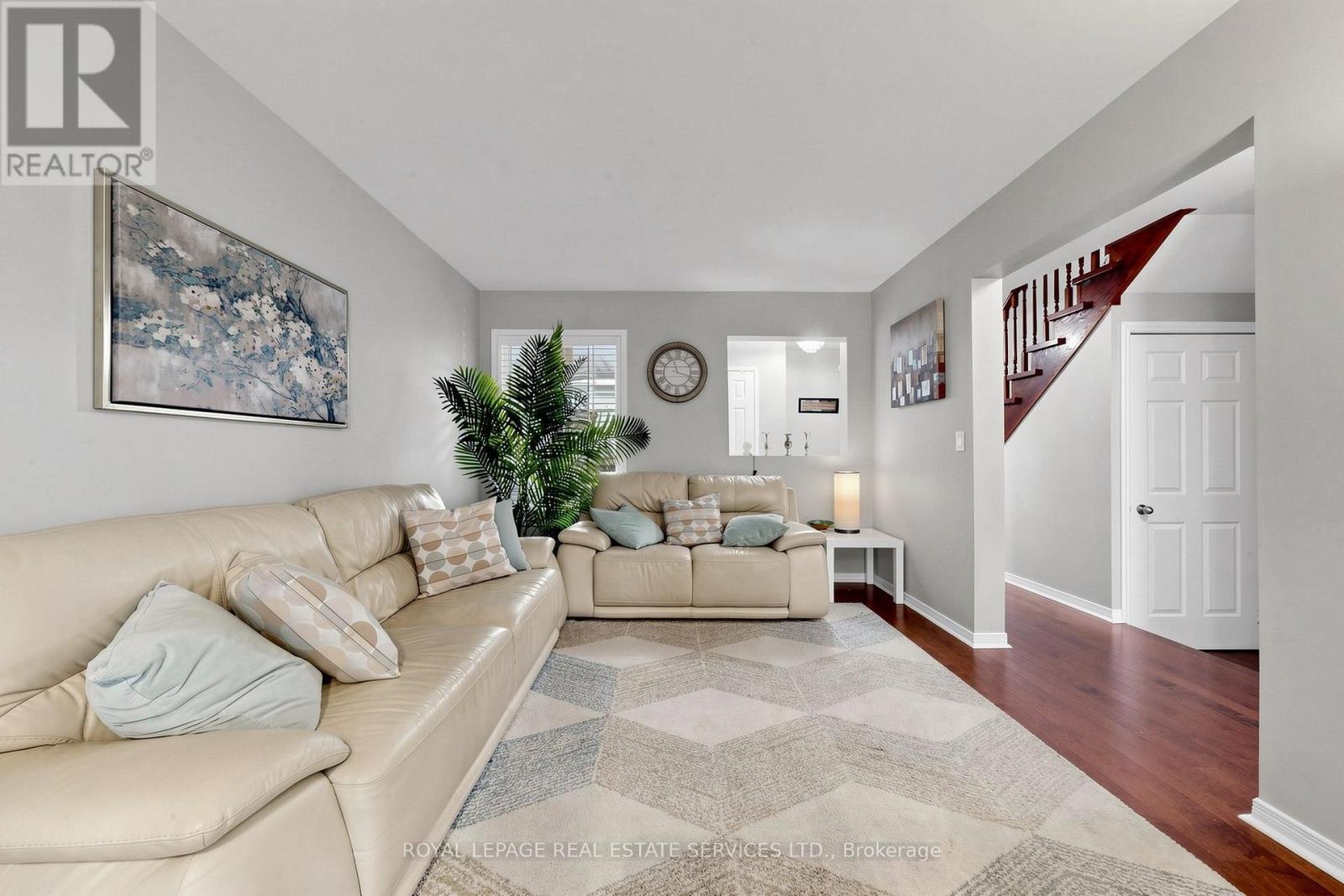 5290 Brookwood Court, Mississauga, Ontario  L5V 2K6 - Photo 15 - W13677230