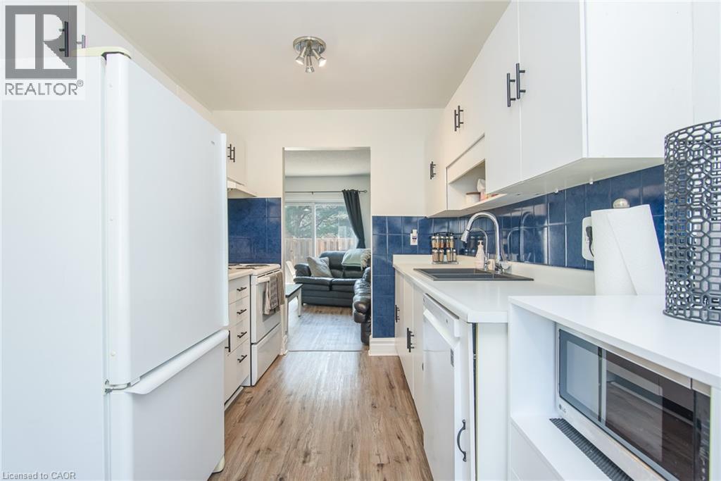 90 Ferman Drive Unit# 5, Guelph, Ontario  N1H 8E6 - Photo 18 - 40853737