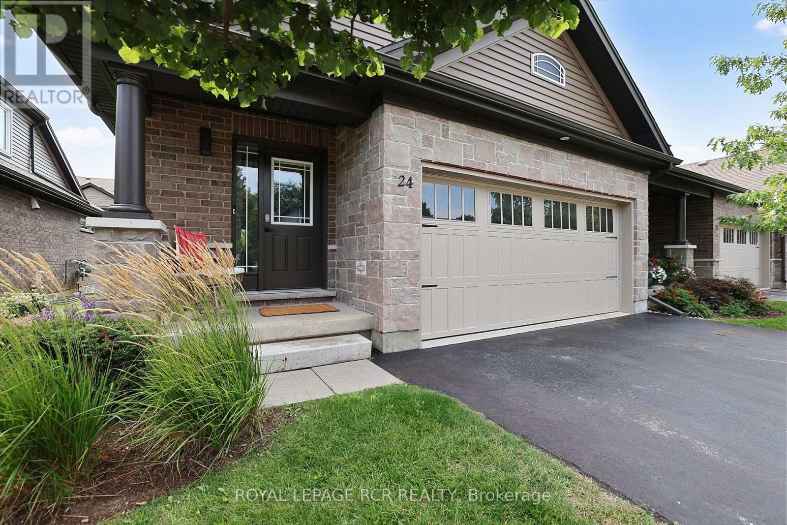24 WESTMINSTER CRESCENT, Centre Wellington, Ontario