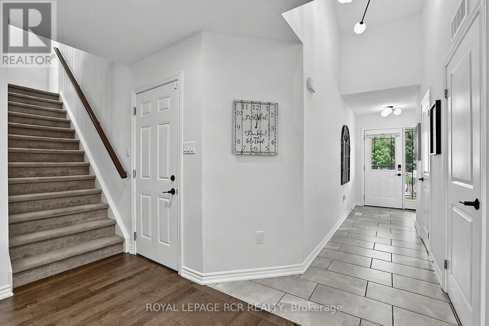 24 Westminster Crescent, Centre Wellington, Ontario  N1M 1Y8 - Photo 5 - X13677534